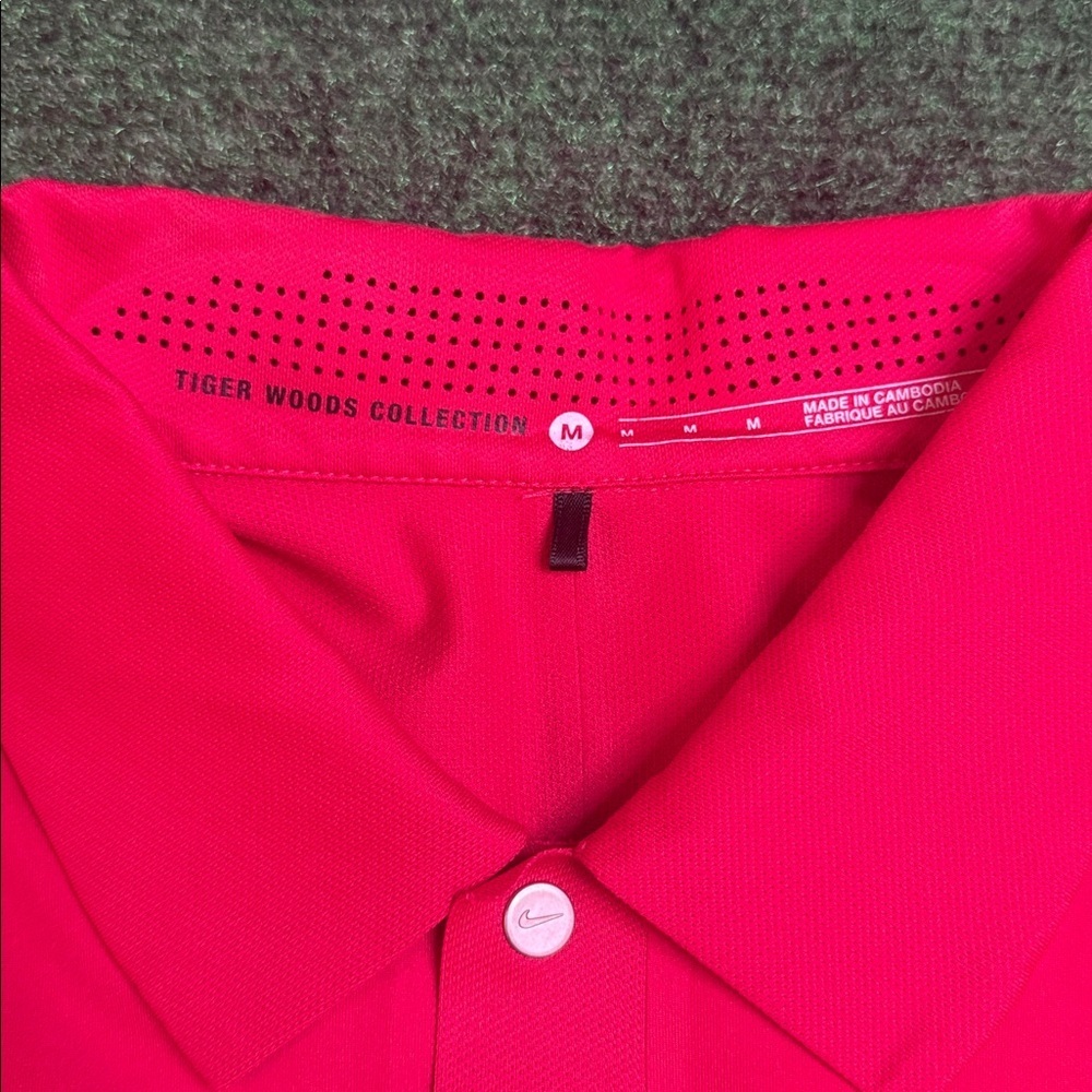Tiger Woods Collection by Nike Dri-Fit Polo (Red & Black / Size Medium)